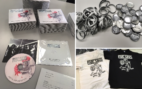 Výroba CD bookletu, silikonové náramky, placky a trička s potiskem